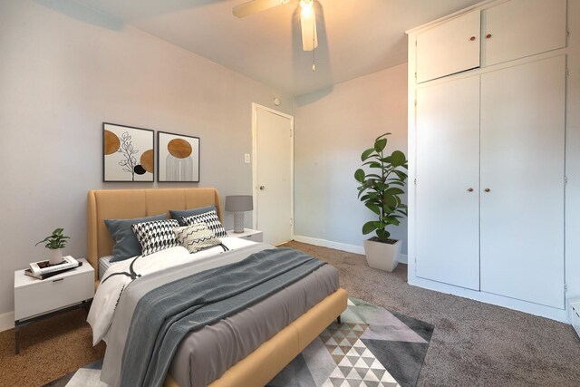 2051 E 72nd St Unit 1B, Chicago, IL 60649 - corridor with baseboard heating and light wood finished floors