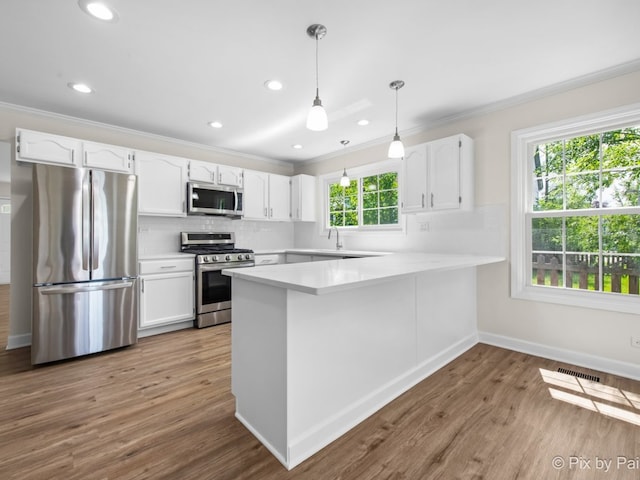 2460 Concord Dr, Woodridge, IL 60517 - photo 7