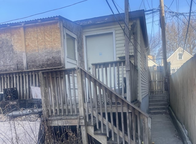 property entrance with fence