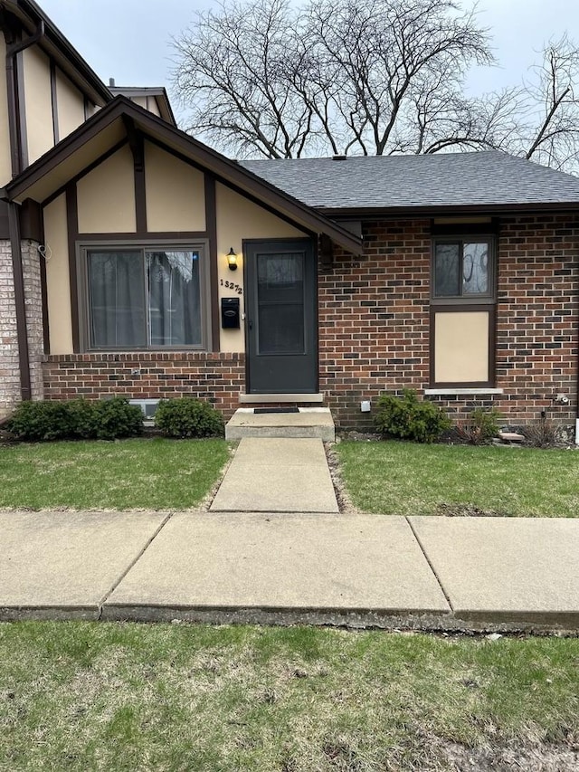 1S272 Stratford Ln, Villa Park, IL 60181 - photo 2