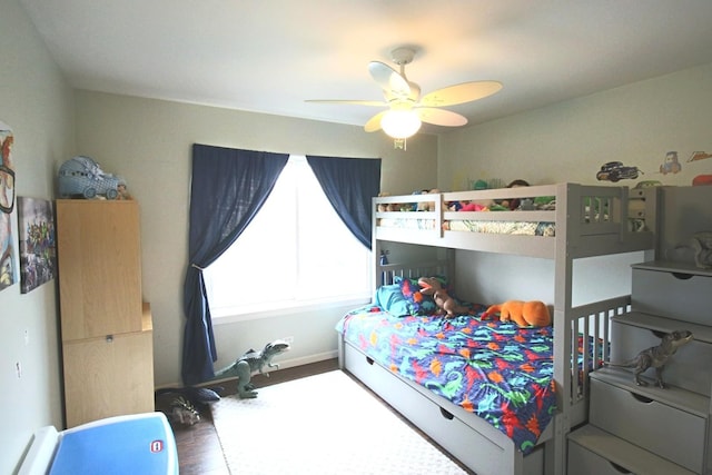 bedroom with a ceiling fan