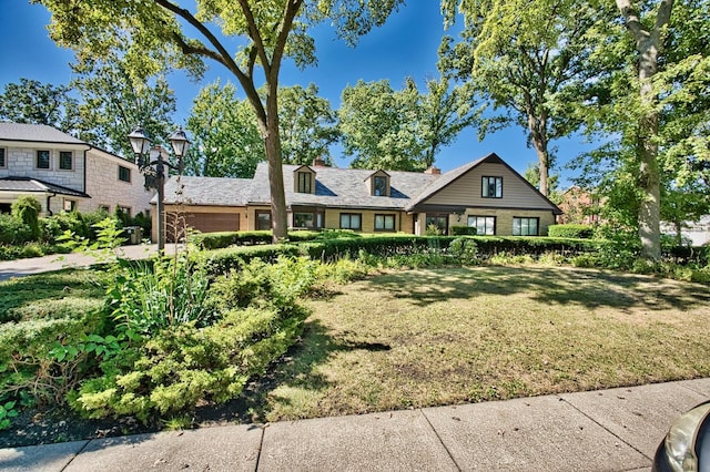 6776 N Laporte Ave, Lincolnwood, IL 60712 - view of front of home featuring a front lawn