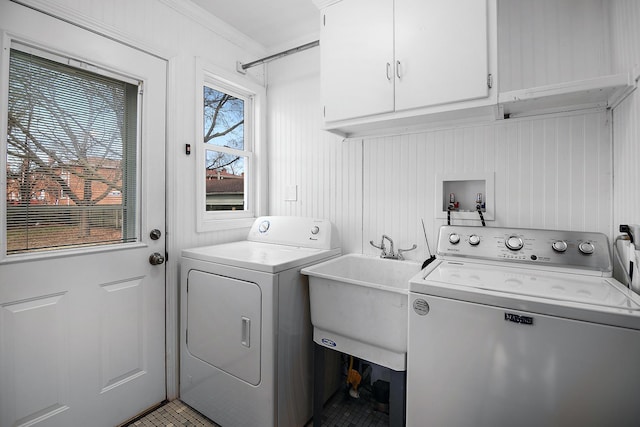 610 E Lemoyne Ave, Lombard, IL 60148 - laundry room with cabinet space, washer and clothes dryer, crown molding, and a sink