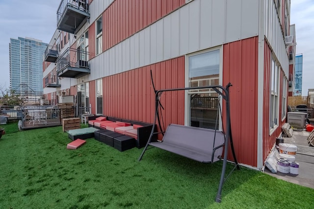 exterior space with a yard
