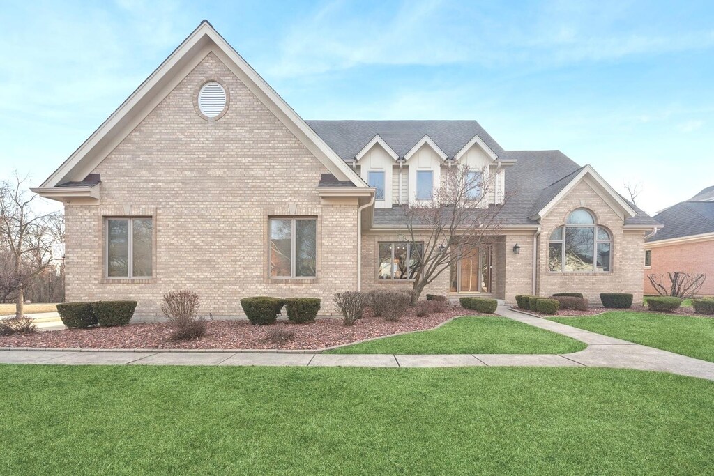 3801 Dillon Ct, Downers Grove, IL 60515 - photo 1