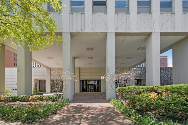 view of entrance to property