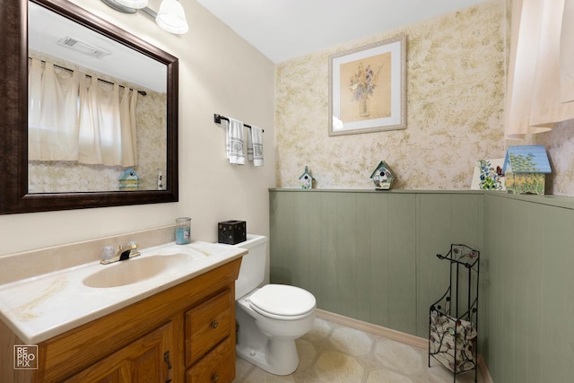 632 Columbine Ave, Lisle, IL 60532 - bathroom featuring toilet and vanity