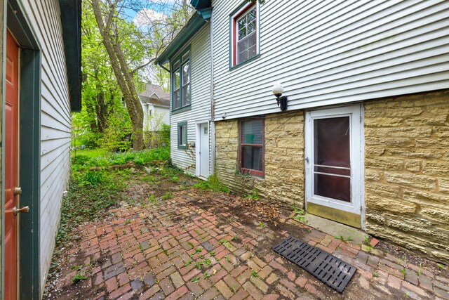 203 High St, West Chicago, IL 60185 - view of patio / terrace