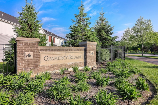 4118 Calder Ln, Aurora, IL 60504 - community / neighborhood sign with fence