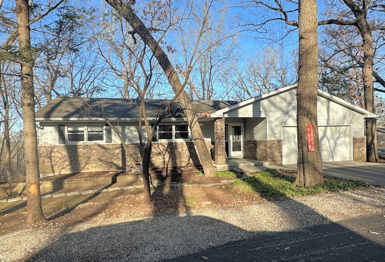 5578 S Park Place Dr, Rochelle, IL 61068 - photo 1