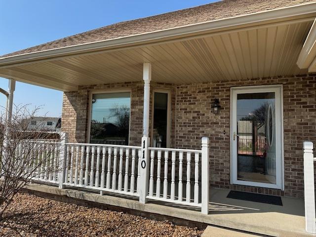 110 E Spring Rd, Coal City, IL 60416 - view of patio / terrace with covered porch