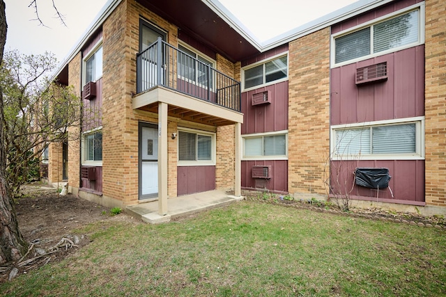 212A Collen Dr Unit 104, Lombard, IL 60148 - view of property with a wall mounted AC