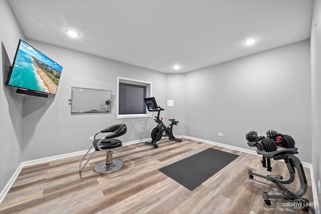 16432 S Harmon Ln, Plainfield, IL 60586 - exercise room featuring wood finished floors, baseboards, and recessed lighting
