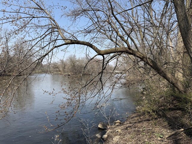 123 W Benton St, Oswego, IL 60543