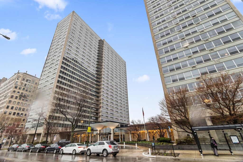 3550 N Lake Shore Dr Unit 810, Chicago, IL 60657 - view of building exterior