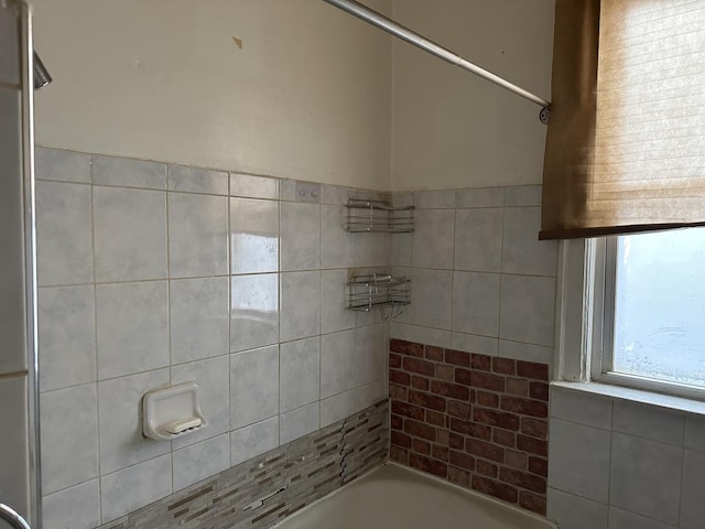 8444 S Essex Ave, Chicago, IL 60617 - full bathroom with shower / bath combination