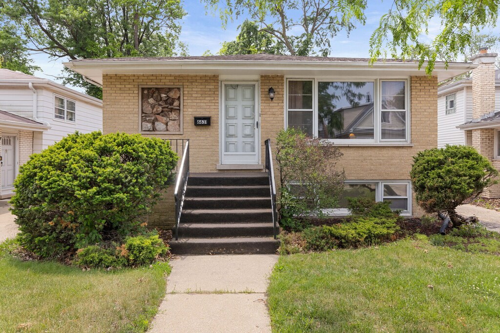 6631 41st St, Stickney, IL 60402 - photo 1