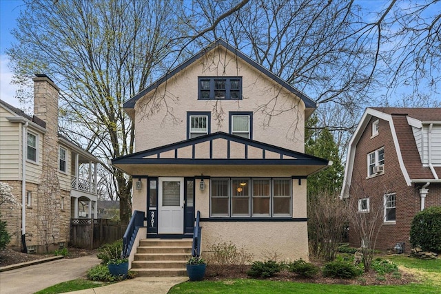 view of front of property featuring stucco siding