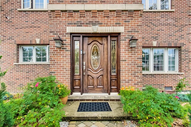 2609 Eisenhower Dr, Des Plaines, IL 60018 - entrance to property with brick siding