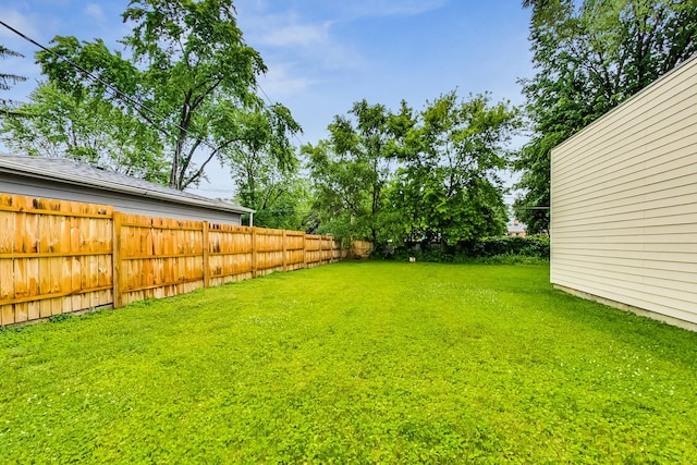 2609 Eisenhower Dr, Des Plaines, IL 60018 - view of yard