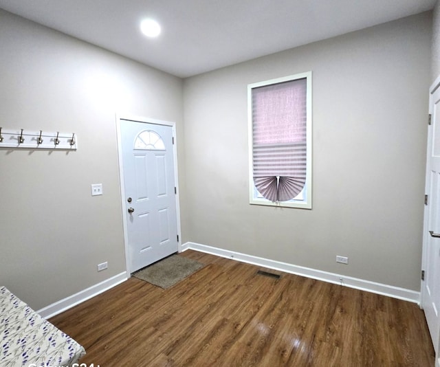 7825 S Saint Lawrence Ave, Chicago, IL 60619 - foyer featuring recessed lighting, baseboards, visible vents, and dark wood-style floors