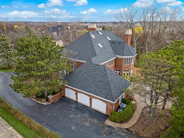 8 Longwood Dr, Burr Ridge, IL 60527 - drone / aerial view
