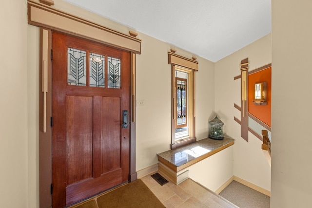 8712 W 121st St, Palos Park, IL 60464 - entryway with baseboards