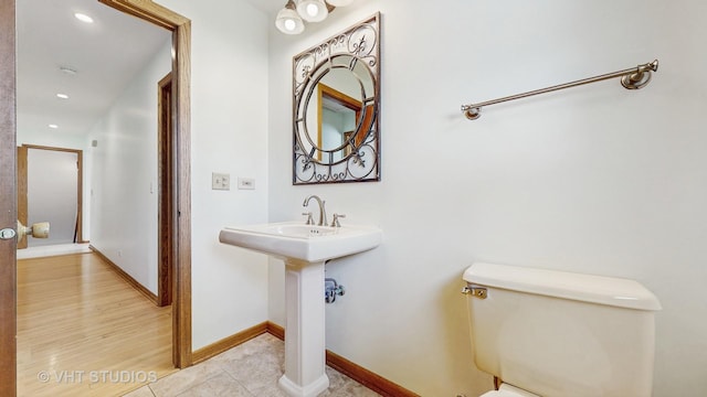 1144 Jane Ave, Naperville, IL 60540 - bathroom featuring recessed lighting