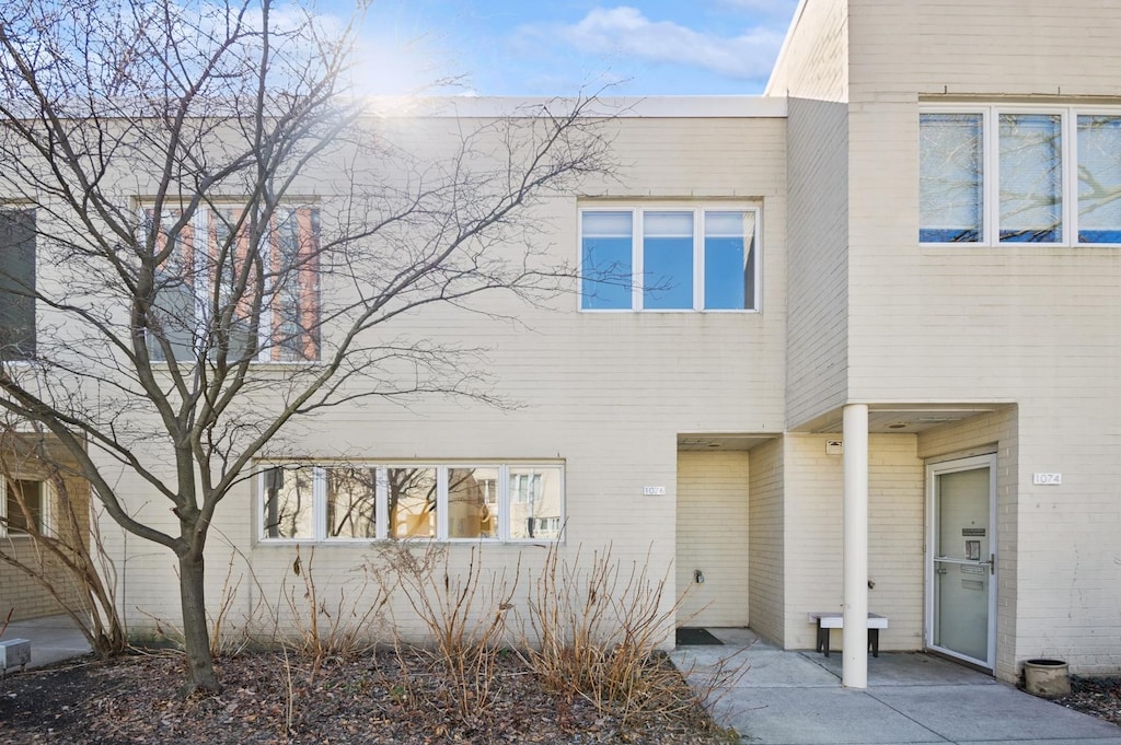 1076 S Plymouth Ct Unit 4D, Chicago, IL 60605 - view of front of property with brick siding