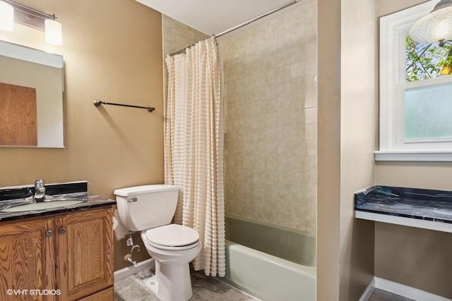 21 39th St, Downers Grove, IL 60515 - bathroom featuring baseboards, vanity, toilet, and shower / bathtub combination with curtain