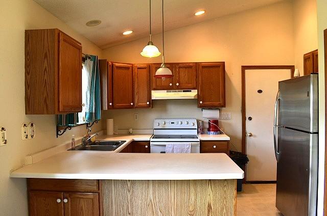 424 Meadow Lark Ln, Rock Falls, IL 61071 - photo 9
