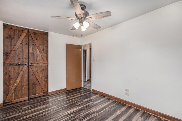 305 166th St, Calumet City, IL 60409 - spare room with wood finished floors, a ceiling fan, and baseboards