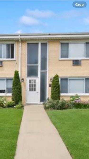 960 Shermer Rd Unit 2, Glenview, IL 60025 - view of front of house featuring a front yard
