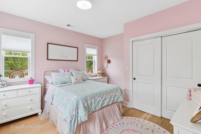 10044 S Leavitt St, Chicago, IL 60643 - bedroom with light wood-style flooring and a closet
