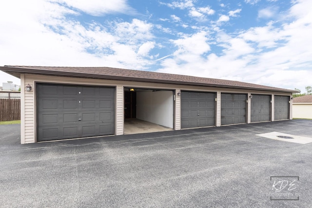 1221 Chalet Rd Unit 28-201, Naperville, IL 60563 - view of garage