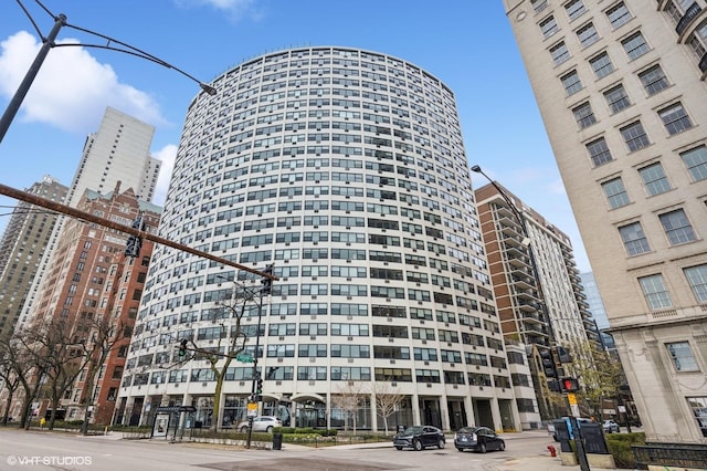 1150 N Lake Shore Dr Unit 20J, Chicago, IL 60611 - view of property with a city view