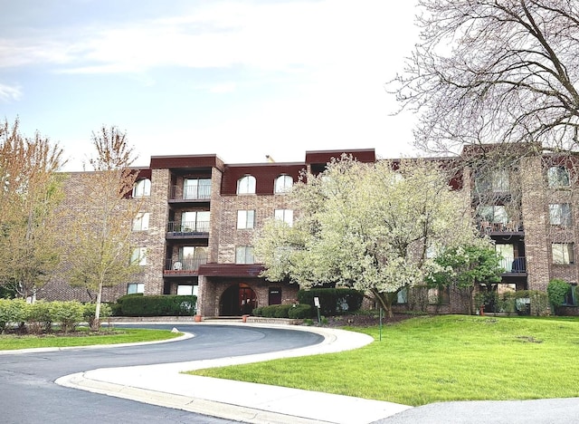 2050 Valencia Dr Unit 405, Northbrook, IL 60062 - view of apartment building / complex