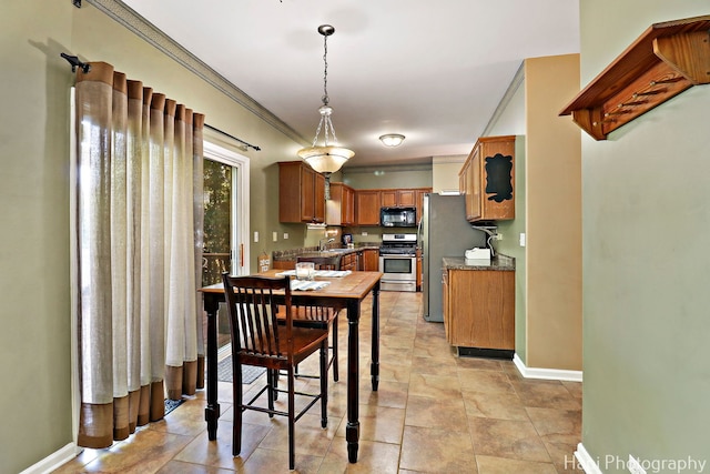 437 Deer Run Rd, Lakemoor, IL 60051 - dining area with crown molding and baseboards