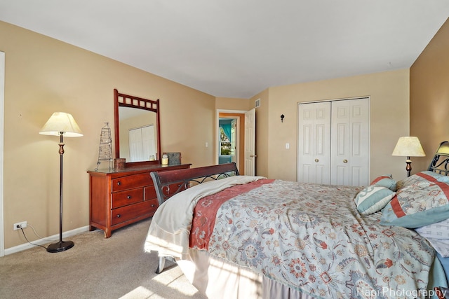 437 Deer Run Rd, Lakemoor, IL 60051 - bedroom with light colored carpet, a closet, and baseboards