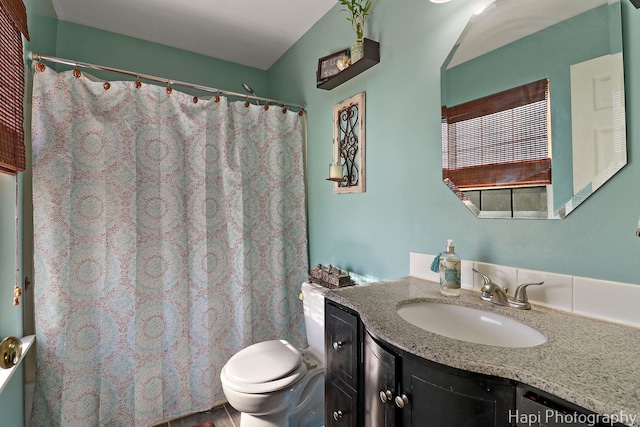 437 Deer Run Rd, Lakemoor, IL 60051 - full bathroom featuring toilet, vanity, and curtained shower