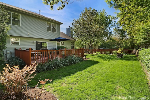 437 Deer Run Rd, Lakemoor, IL 60051 - view of yard featuring a deck