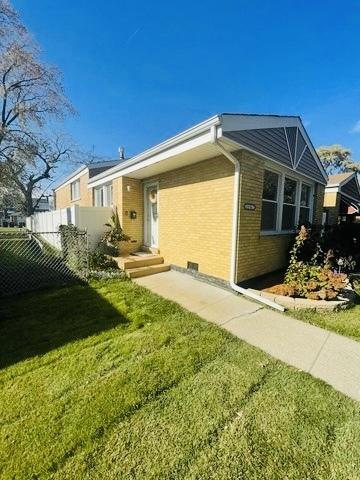 11362 S Laflin St, Chicago, IL 60643 - view of side of property with brick siding