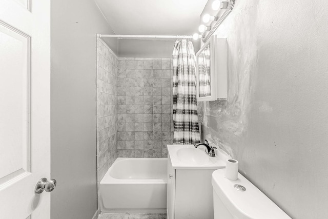 4026 N Kimball Ave, Chicago, IL 60618 - bathroom with a sink and toilet