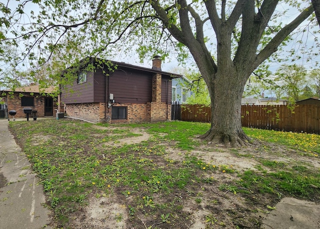 18454 Ridgewood Ave, Lansing, IL 60438 - view of fenced backyard