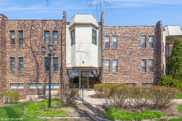 2287 Country Club Dr Unit 21A, Woodridge, IL 60517 - view of building exterior