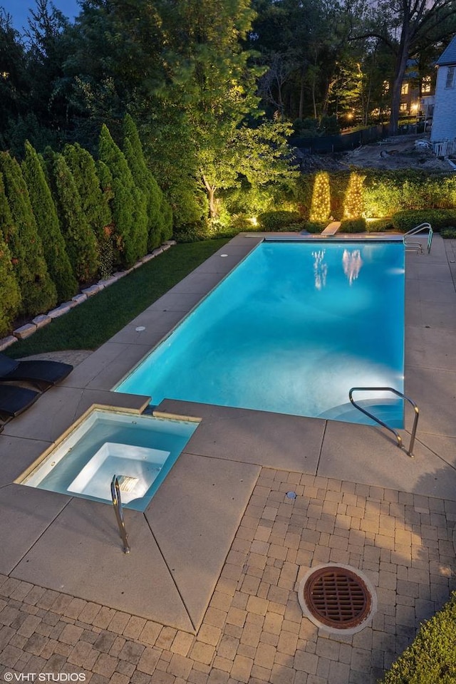 96 Harbor St, Glencoe, IL 60022 - view of patio / terrace featuring a pool with connected hot tub and outdoor dining space