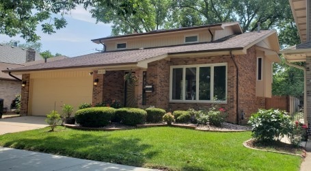 9838 S Beverly Ave, Chicago, IL 60643 - photo 2