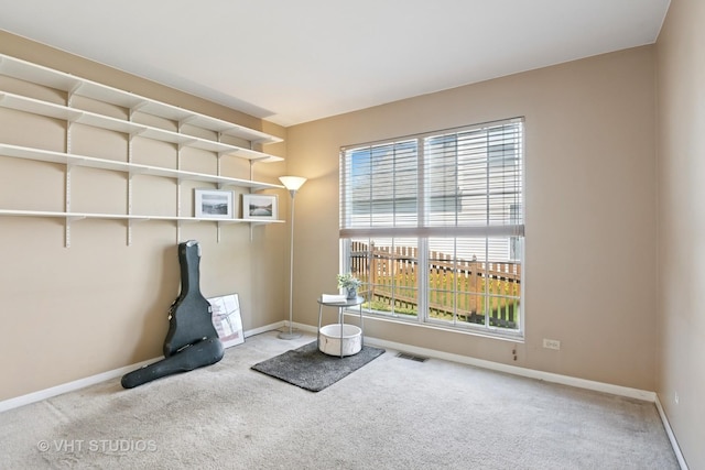 271 Valley Forge Ave, South Elgin, IL 60177 - interior space featuring visible vents, a healthy amount of sunlight, and baseboards