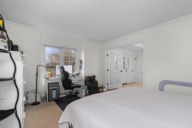 carpeted bedroom featuring baseboards and crown molding