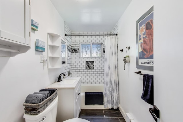537 County Line Rd, Highland Park, IL 60035 - full bathroom with toilet, shower / tub combo, and vanity